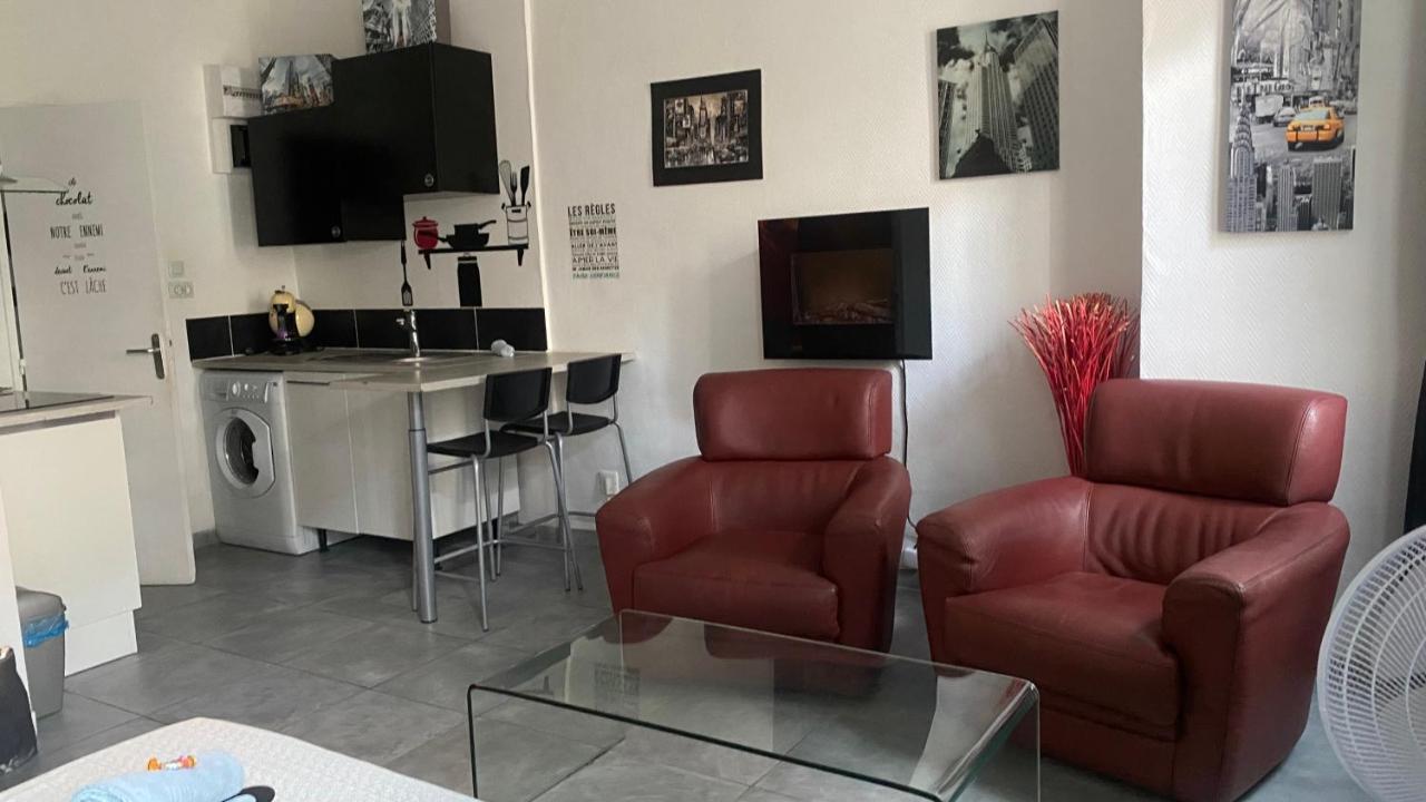 Le Suffren, Ventile ,Wifi, A 100 M De La Plage Toulon Bagian luar foto