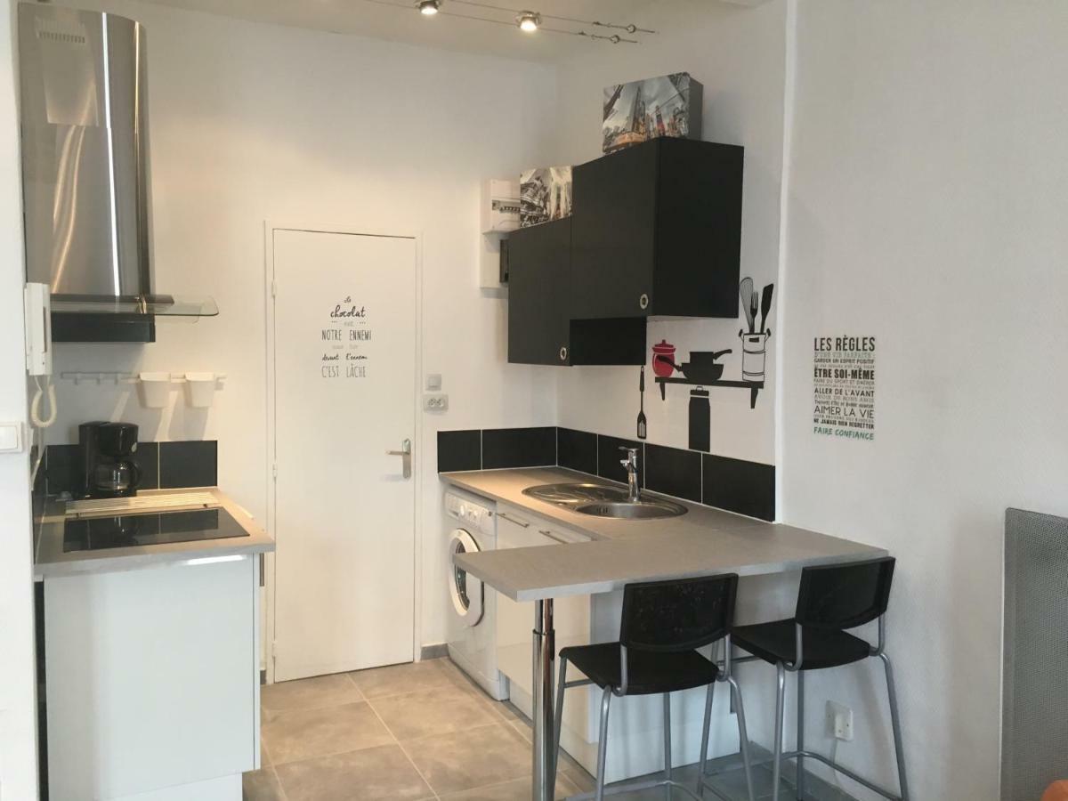 Le Suffren, Ventile ,Wifi, A 100 M De La Plage Toulon Bagian luar foto